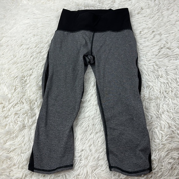 Lululemon Train Times Crop (17") Heathered Black / Black - Picture 1 of 7